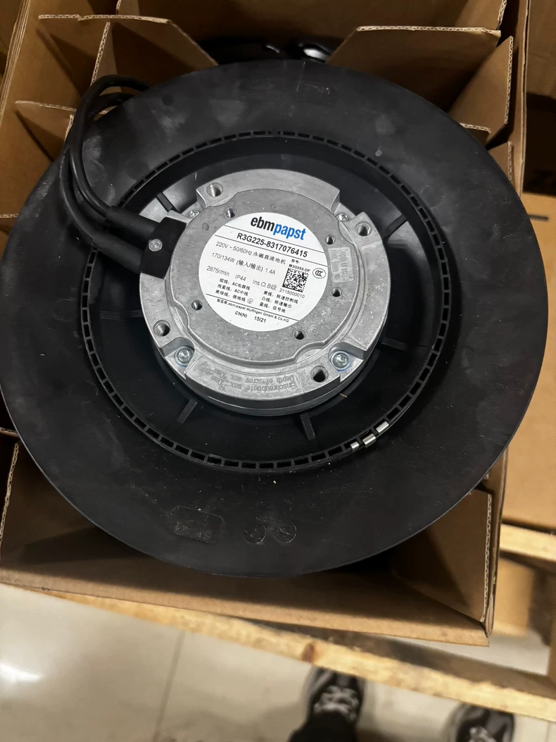 Ebmpapst Fan R3G225-8317076415 Efficient Industrial Cooling Fan